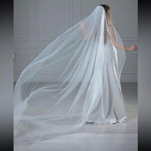 Simple Long Veil - Wedding